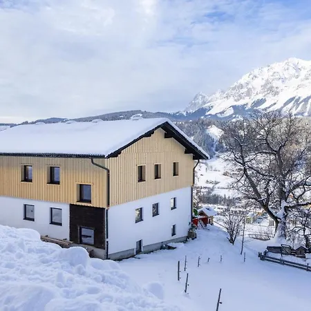 Uribi Mit Eigener Sauna By Schladmingurlaub Apartment